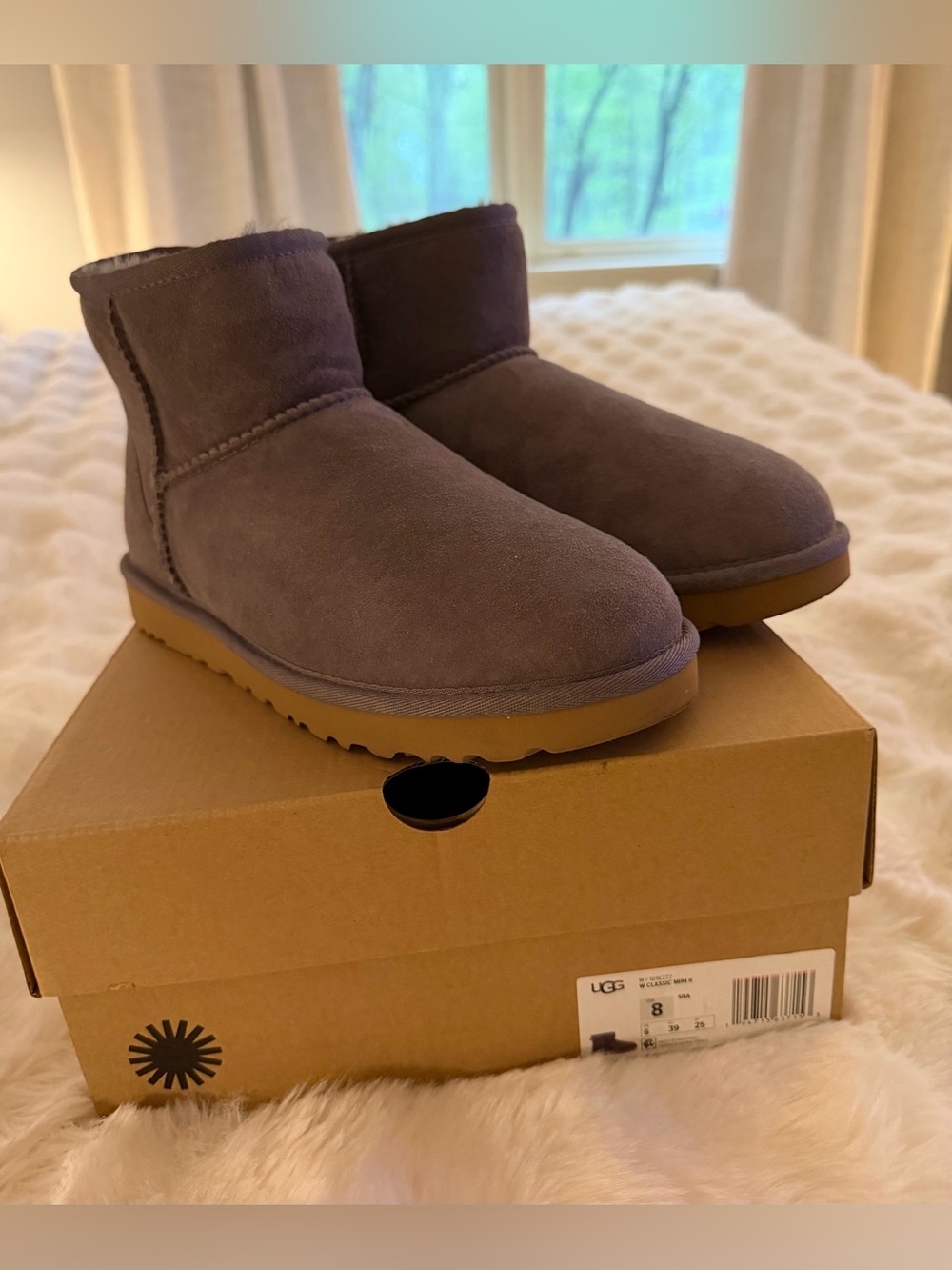 NIB UGG Classic Mini ii II Boot in Grey, Women’s Size 8